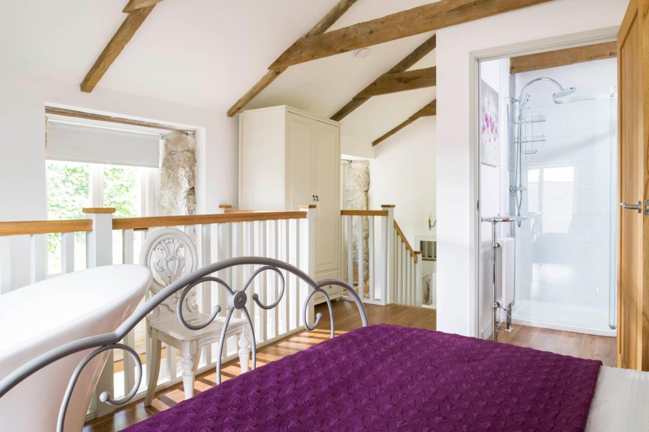 Red River Stables - Peaceful, Beautiful Grounds, Swimming Pool, Central Location For West Cornwall Camborne Exterior foto